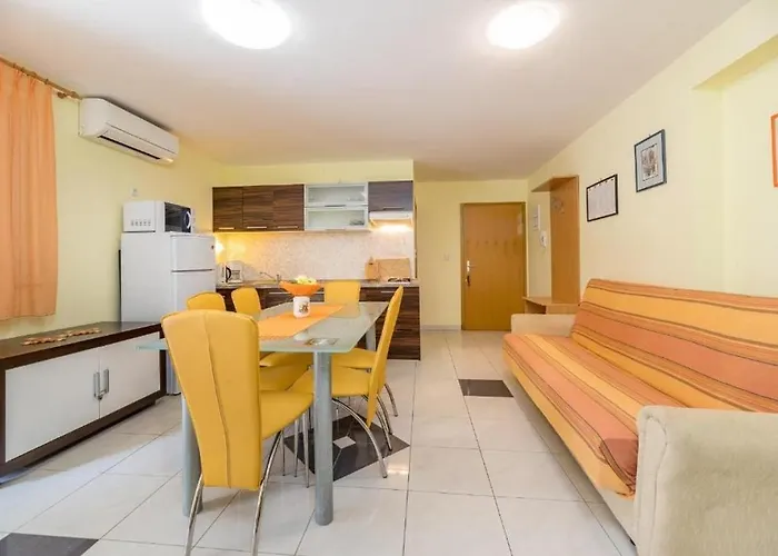 With Parking Space Baska, Krk - 22415 Apartament Baška