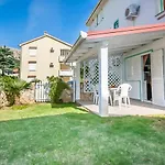 아파트 With Parking Space Baska, Krk - 22415 바슈카